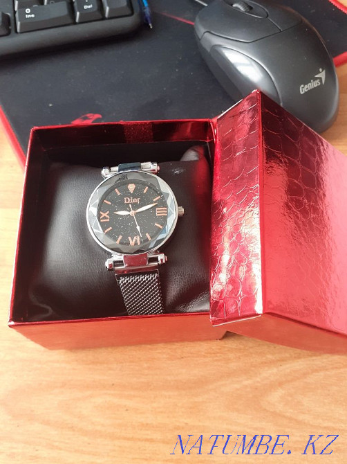 Продам часы наручные женские Уральск - изображение 1