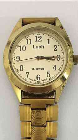 Часы наручные с браслетом мужские , в рабочем состоянии Костанай