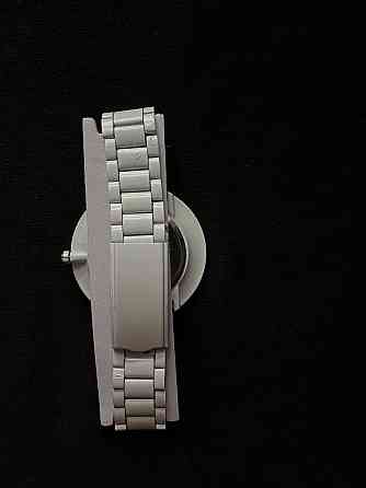 Женские наручные часы в идеальном состоянии. Не носились. Ремешок не р Almaty