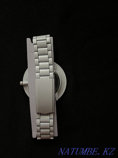 Women's watch in perfect condition. Haven't been worn. Strap not r Almaty - photo 2