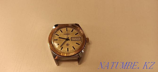 Wristwatch. Rocket. USSR. Mechanical with date. Shahtinsk - photo 2