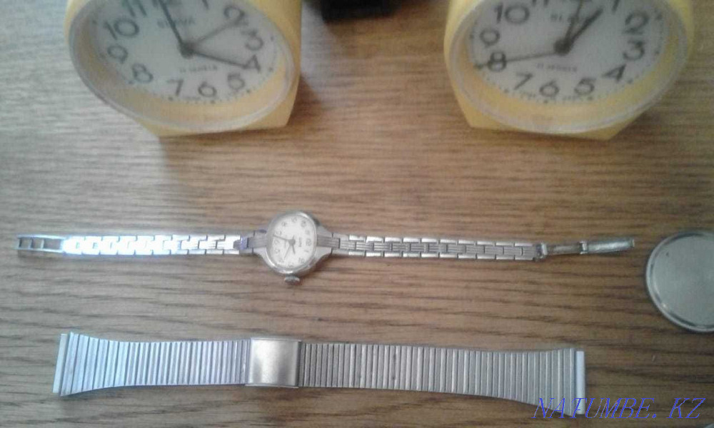 Часы наручные Заря, будильники советского производства ,браслет Усть-Каменогорск - изображение 2