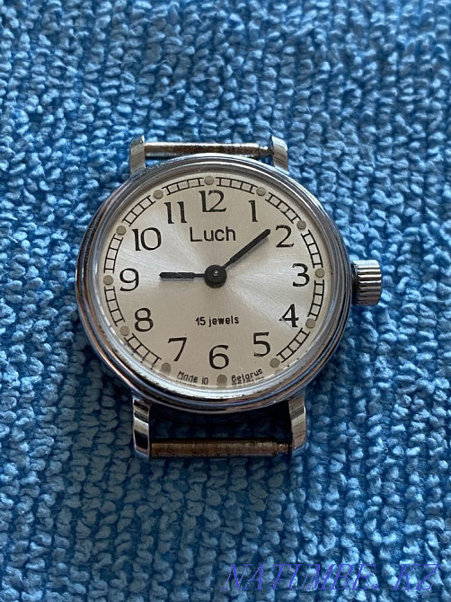 Женские наручные механические часы "Луч". Рудный - изображение 1