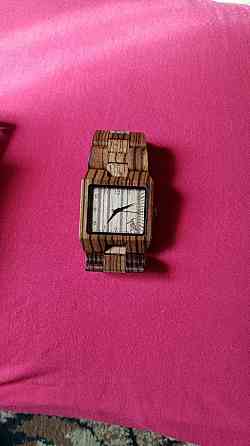 Продаёте деревянные наручные часы. Almaty