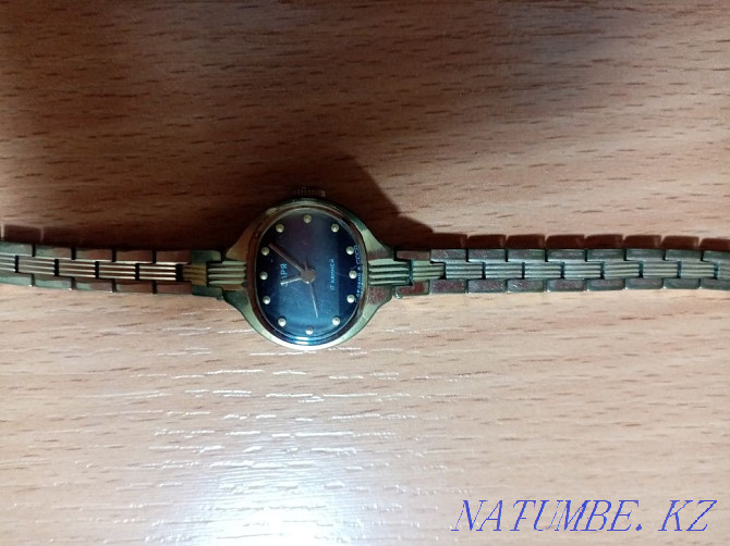Wristwatch for women, Soviet Kokshetau - photo 3