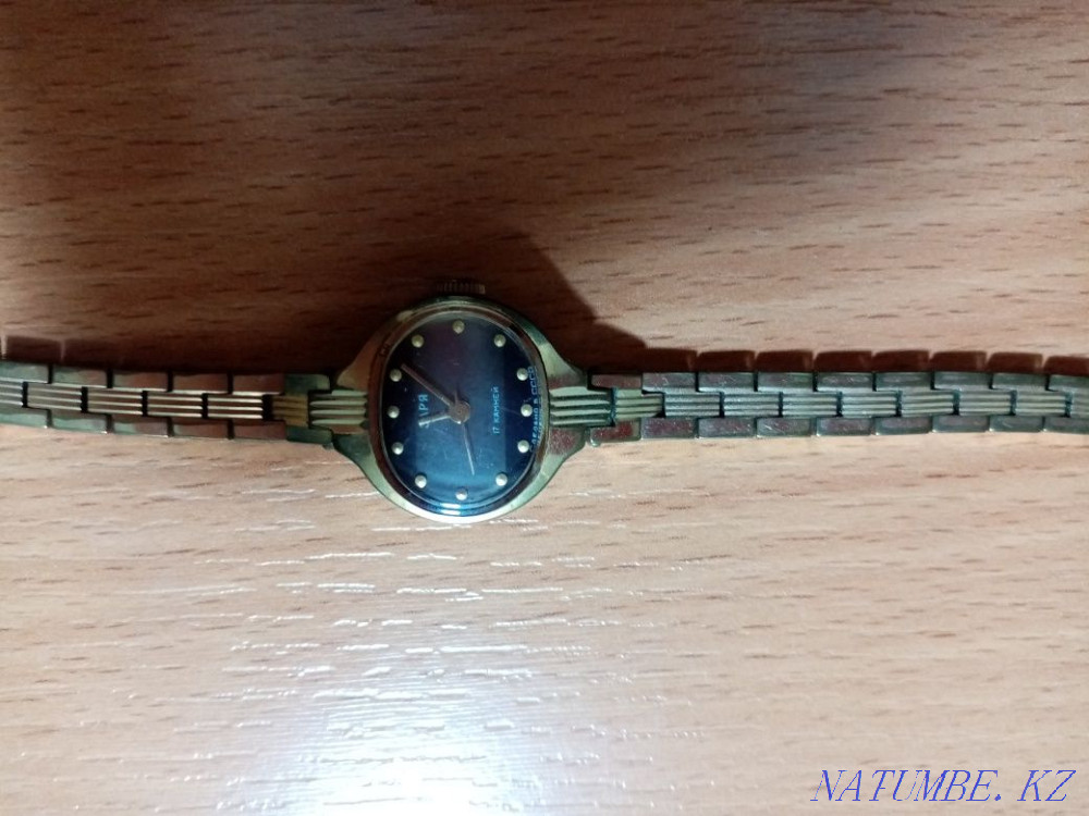 Часы наручные женские, советские Кокшетау - изображение 3