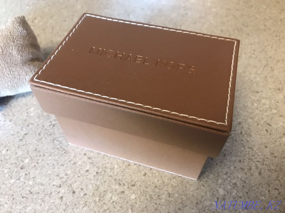 Часы наручные Актау - изображение 4