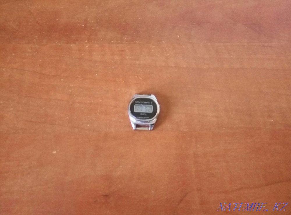 Women's electronic wrist watch Karagandy - photo 1