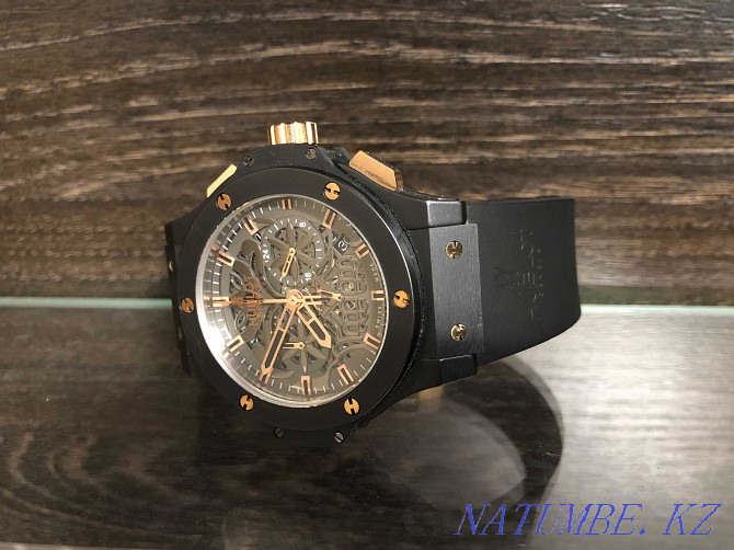 Продам Швейцарские наручные часы Hublot Петропавловск - изображение 1