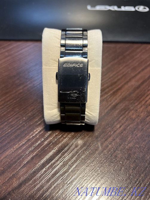 Наручные часы Casio EFR-533 Астана - изображение 4