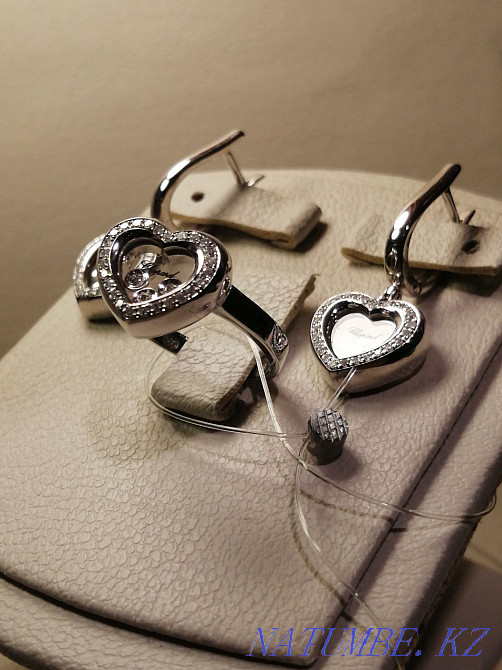 CHOPARD set in white gold with diamonds rings and earrings Almaty - photo 6