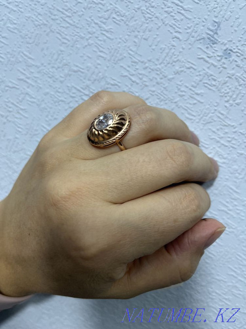 Gold ring with zirconium Almaty - photo 3