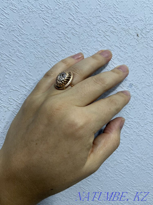 Gold ring with zirconium Almaty - photo 6