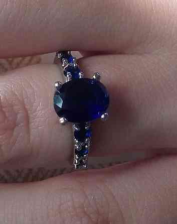 Кольцо посеребренное с синими камнями Тараз