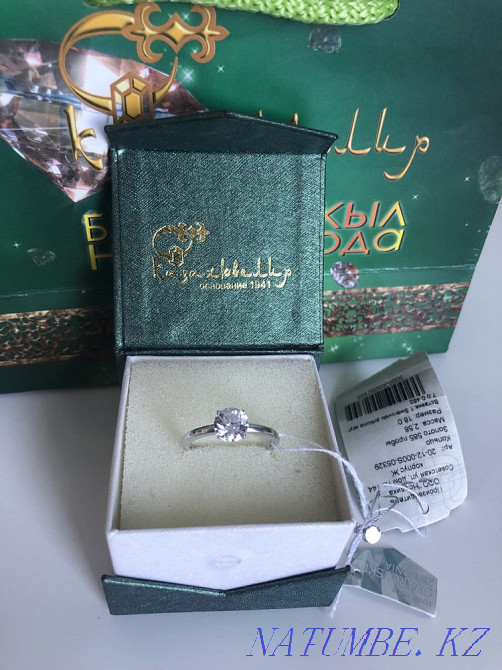 Ring gold 585 new with label 2.58gr. size 18 Astana - photo 4