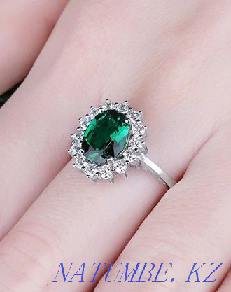 Silver ring with emerald Taraz - photo 1