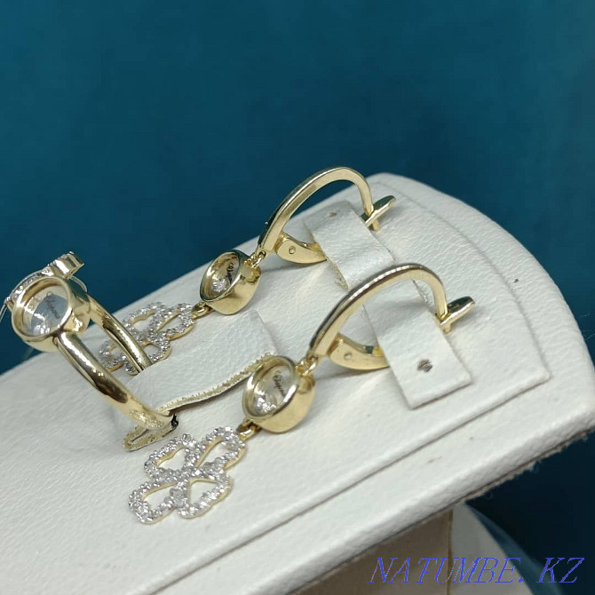 Delicate Chopard set in yellow gold and diamonds Almaty - photo 5