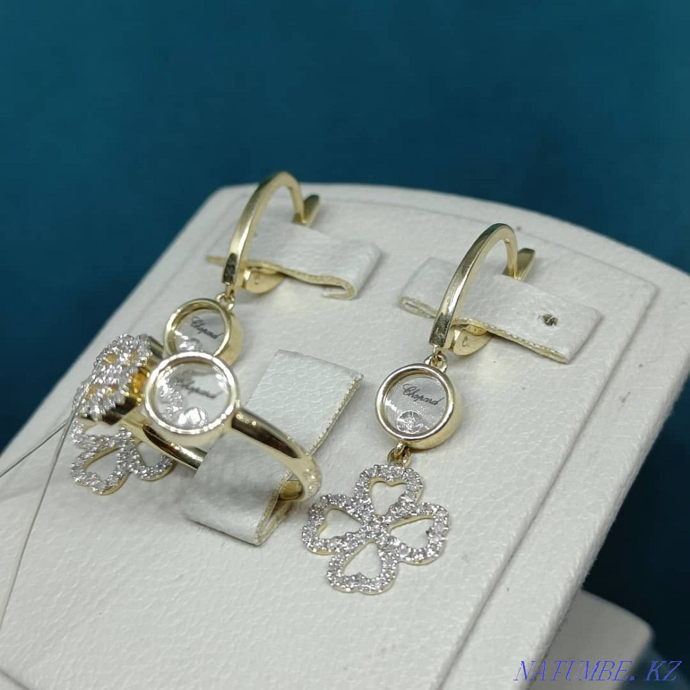 Delicate Chopard set in yellow gold and diamonds Almaty - photo 7
