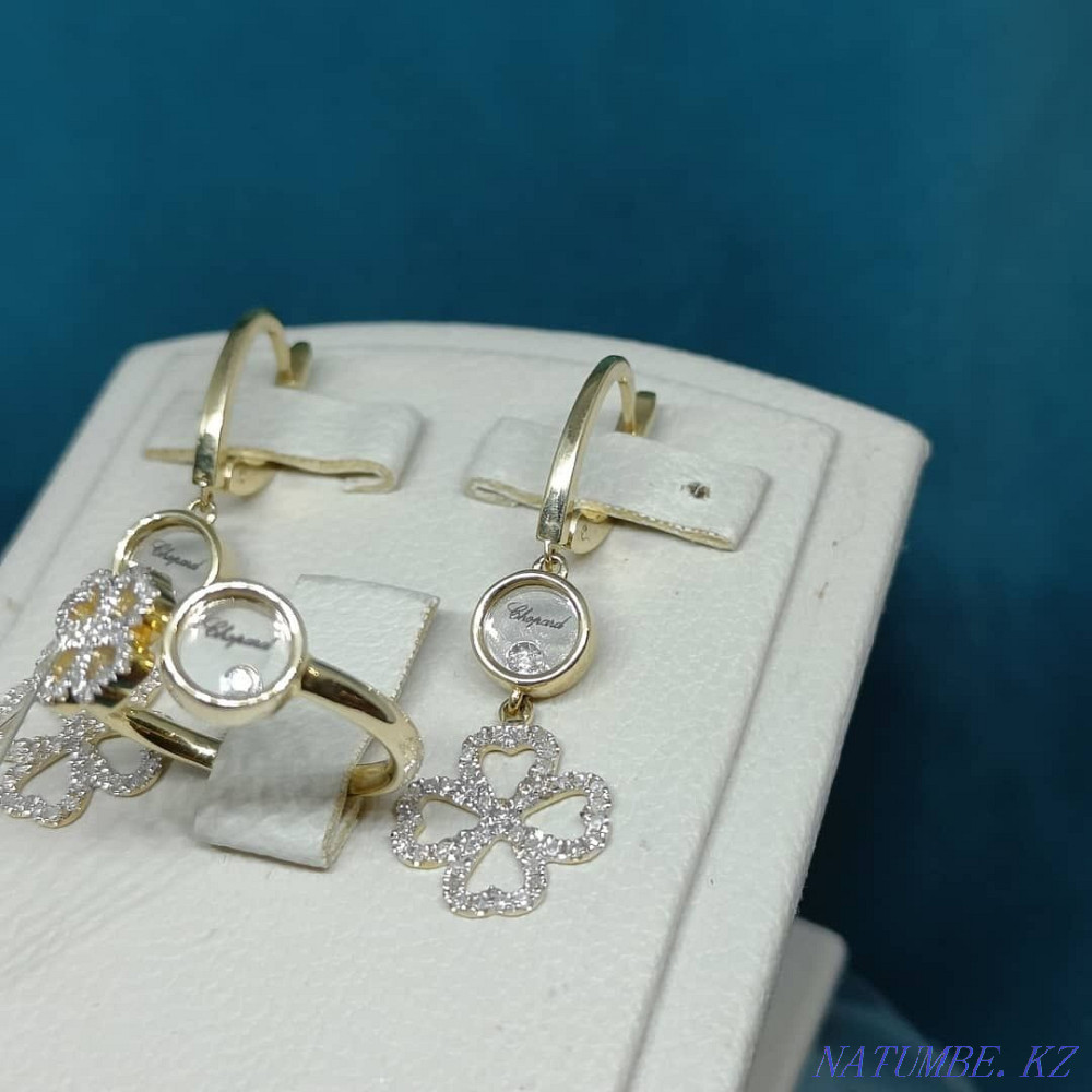 Delicate Chopard set in yellow gold and diamonds Almaty - photo 4