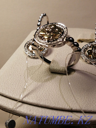 Шикарный комплект Van Cleef золото с бриллиантами Алматы - изображение 2
