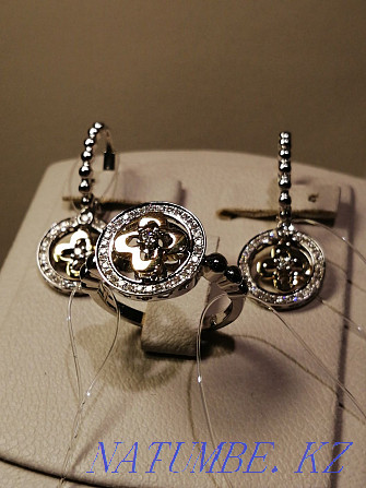 Шикарный комплект Van Cleef золото с бриллиантами Алматы - изображение 5