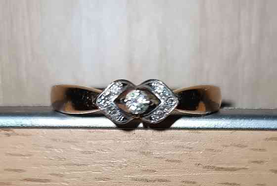 Золотое кольцо с бриллиантом .  Көкшетау