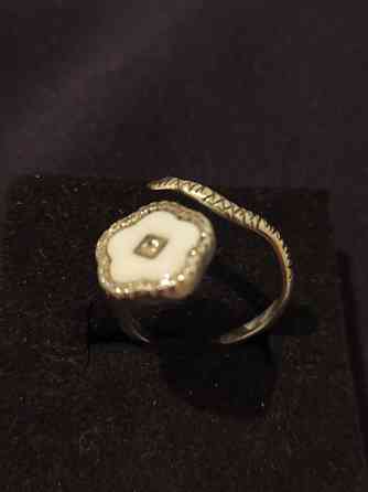 Серебряное кольцо в виде змейки Тараз