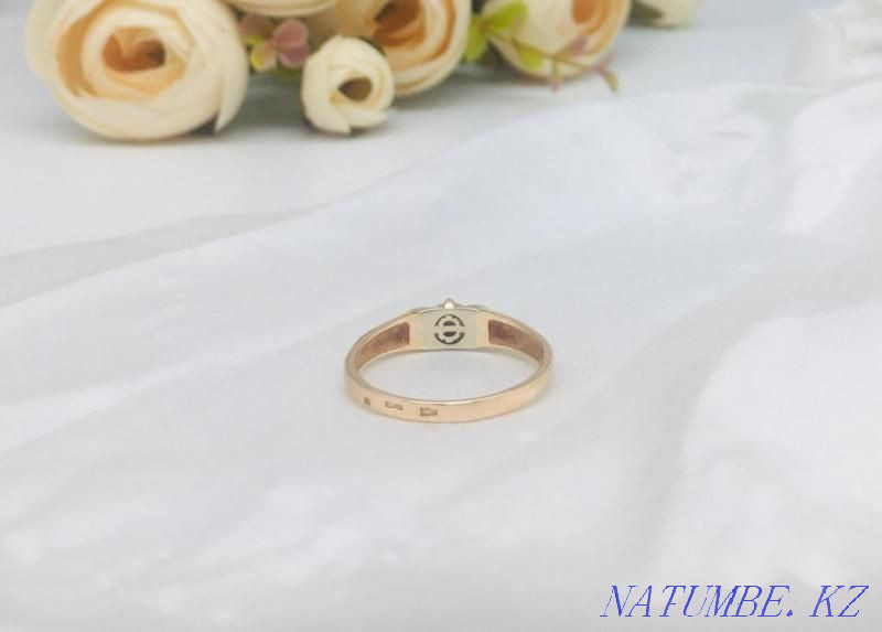 Diamond ring, gold 585 Russia, weight 4.15 g. 