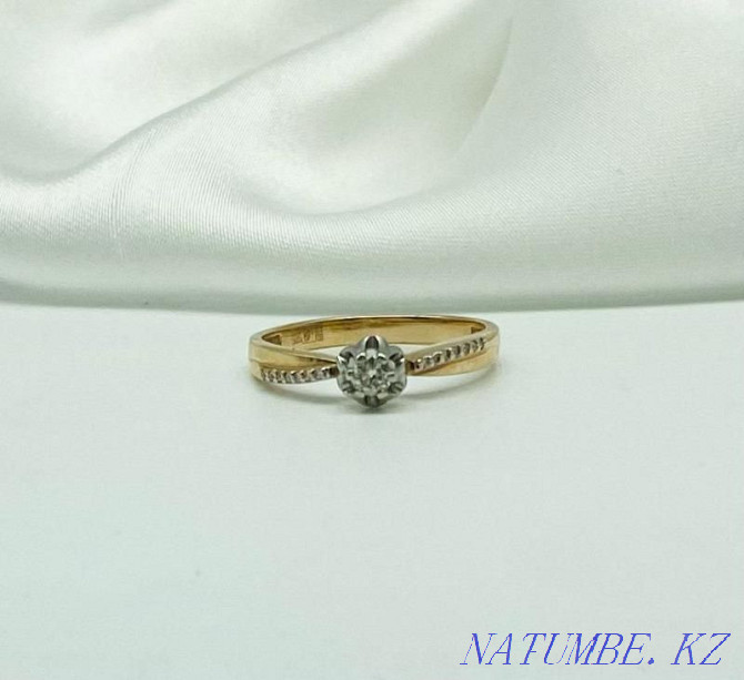 Кольцо с бриллиантом, золото 585 Россия, вес 1.53 г. «Ломбард Белый» Астана - изображение 1