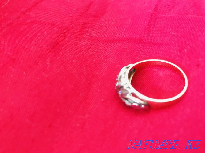 Золотой кольцо с бриллиантом Шымкент - изображение 1