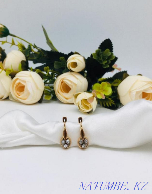 Серьги с камнями, золото 585 Россия, вес 4.63 г. «Ломбард Белый» Астана - изображение 1