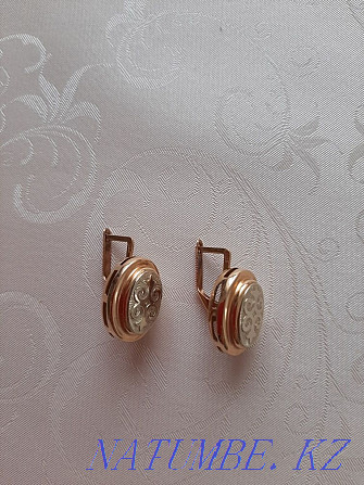 I sell gold earrings. Astana - photo 2
