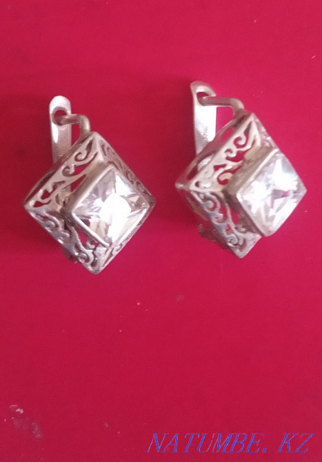 I will sell earrings 925 test with a rock crystal stone. Нурмухамеда Есентаева - photo 2