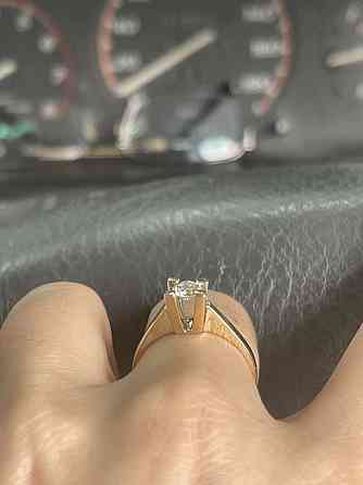 кольцо с крупным бриллиантом Алматы