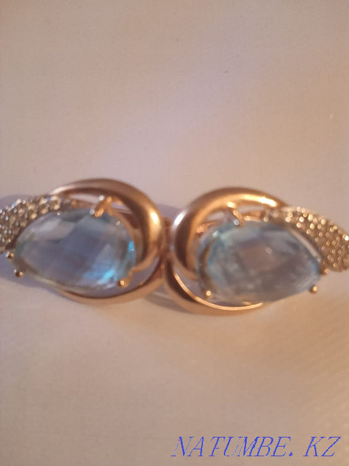 Gold earrings 585, per gram 16900 tenge.  - photo 1