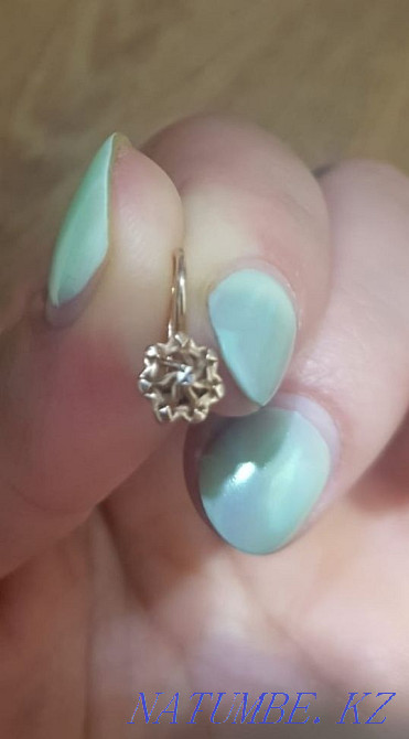 585 gold earrings Temirtau - photo 1