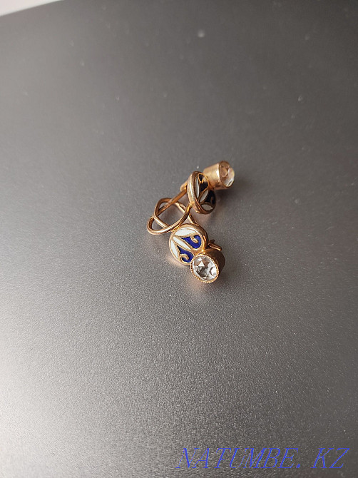 Cheap gold earrings Oral - photo 1