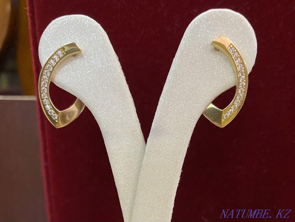 Selling new gold earrings. Delivery is free Almaty - photo 1