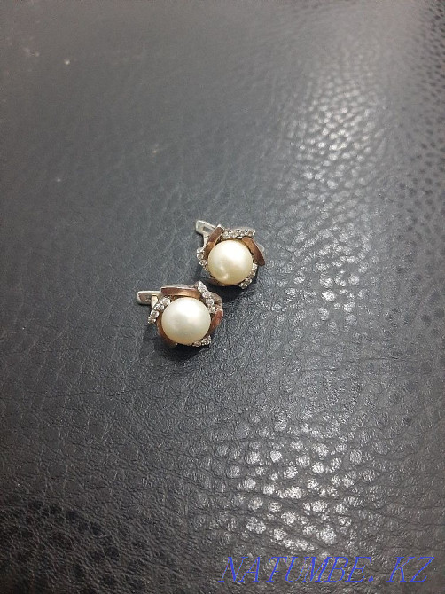 Серебряный комплект с жемчугом и фианитом Алматы - изображение 1