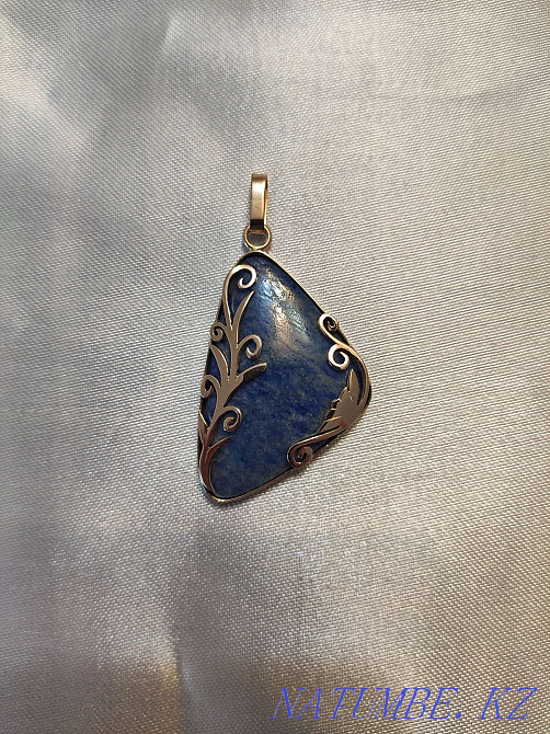 Sell gold pendant with natural lapis lazuli Karagandy - photo 1
