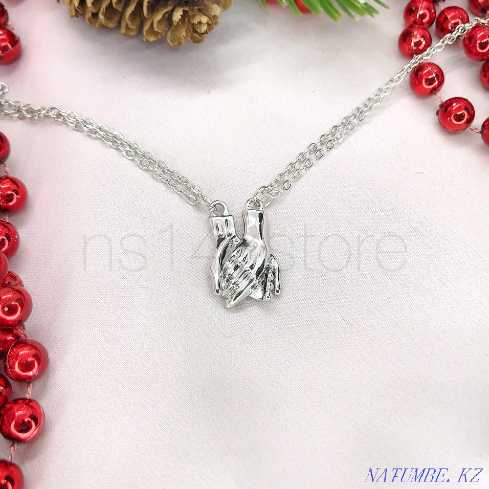 Paired pendants - lovebirds 