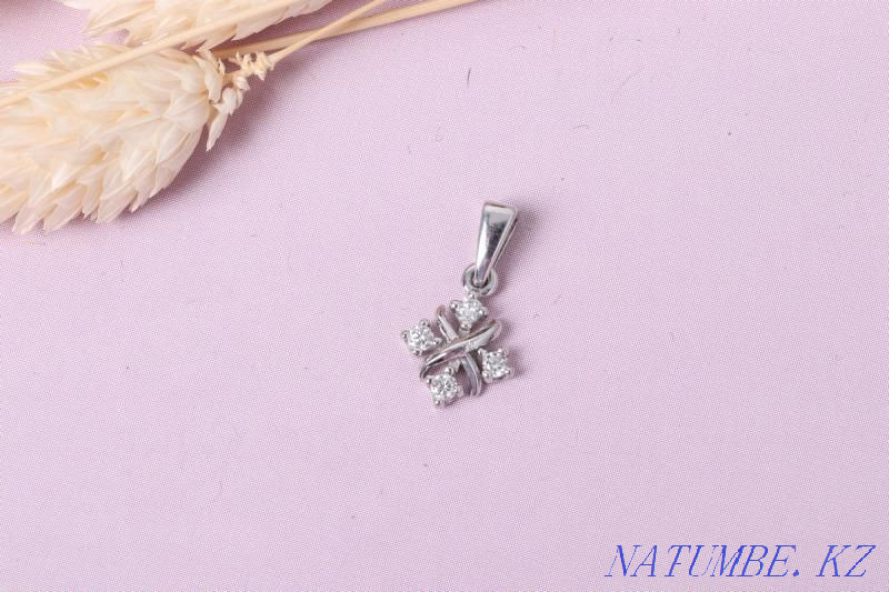 Pendant with diamonds, gold 585, weight 0.88 g No. 41830 