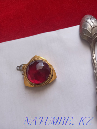 I sell watch-pendant, ZARYA" red ruby, Taraz - photo 2