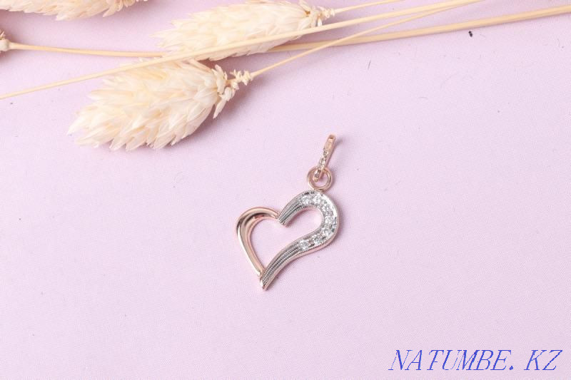 Pendant with diamonds, gold 585, weight 1.25 g. 