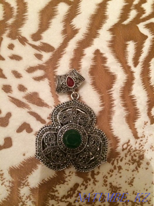Подвеска с натуральным камнем изумруд Астана - изображение 3