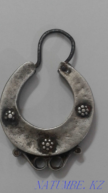 Қарт әженің күміс сырғасы. Жеке меншік иесі. Антиквариат.  Алматы - изображение 2