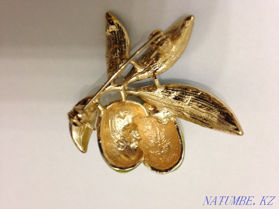 Брошь новая в идеальном состоянии цена снижена Астана - изображение 3