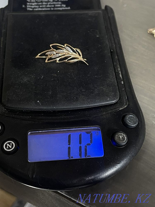 Gold brooch 585 Ust-Kamenogorsk - photo 1