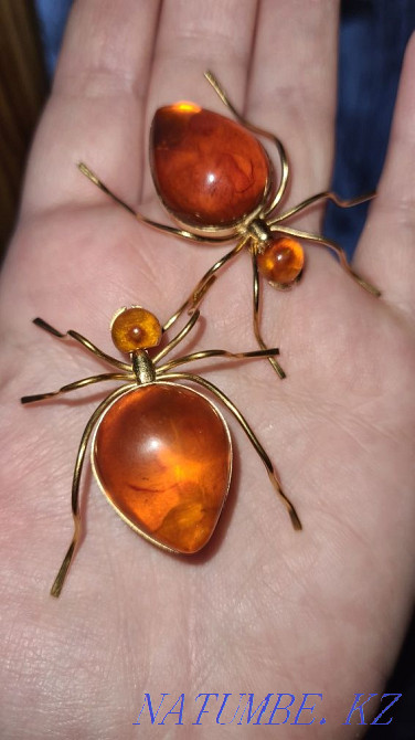 Брошки Советские, янтарь , винтаж, клеймо, позолота Павлодар - изображение 4