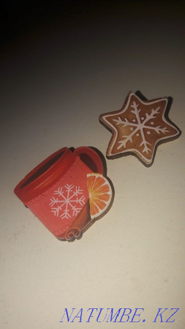 Продам 2 деревянные брошки Алматы - изображение 1